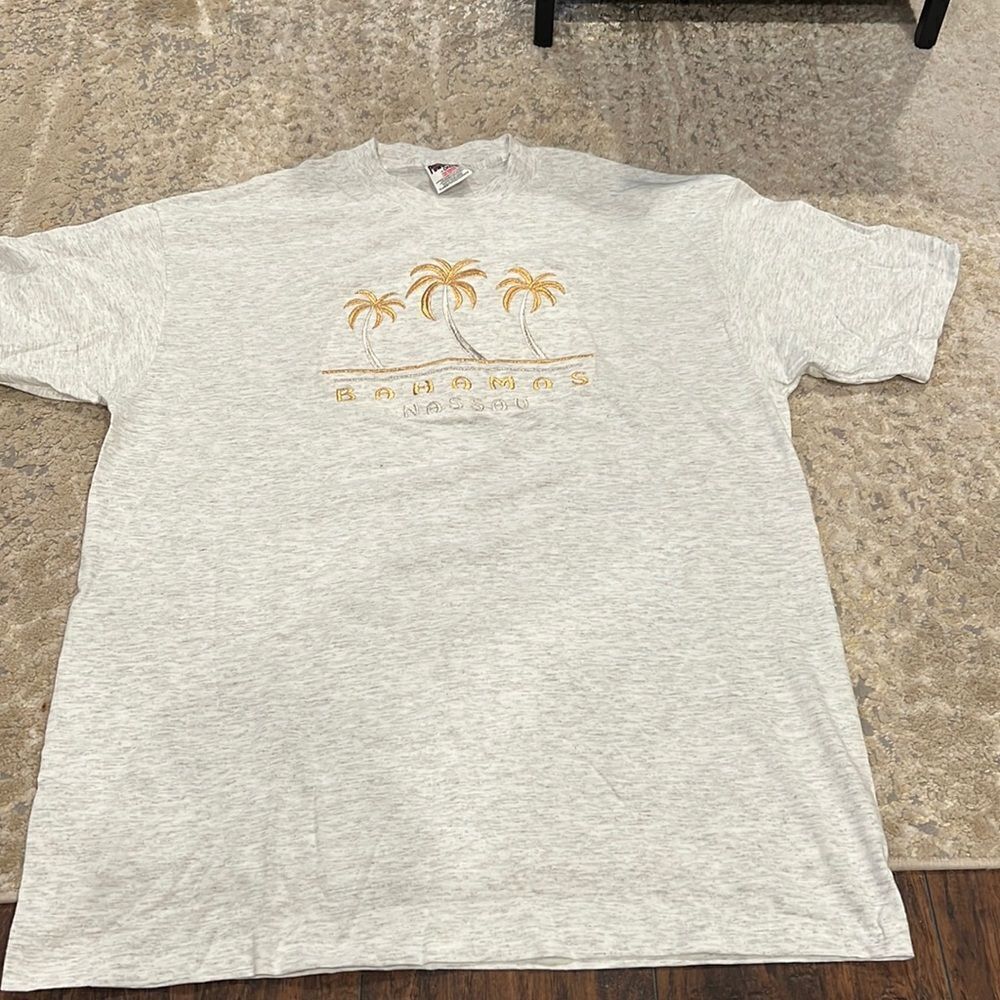 VTG 90s Palm Tree Bahamas Nassau Embroidered Tee size XL NWOT single stitched